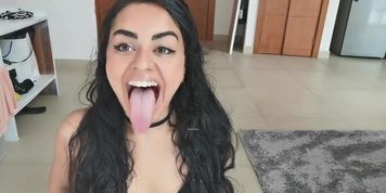 Long tongue 