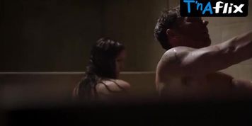 Kelly Overton Sexy Scene  in Van Helsing