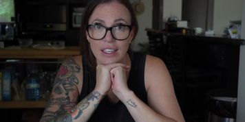 Resisting-Mom-Gets-Fucked