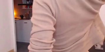 Chinese Amateur Whore Masturbate On Live Cam
