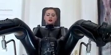 Kinky Lesbians In Latex