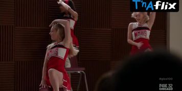 Naya Rivera Sexy Scene  in Glee