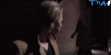 Olivia Luccardi Sexy Scene  in Pretenders