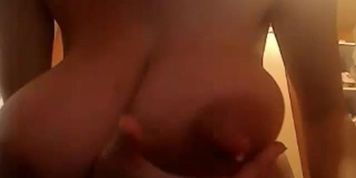 Milf nude shows yummy body on cam live