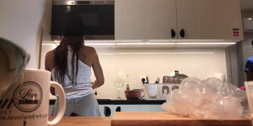 Camera , no panties amateur brunette in kitchen (Leon Lambert)