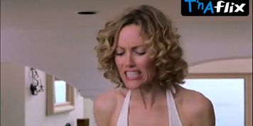 Leslie Mann Bikini Scene  in Orange County (Norma Joel)