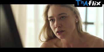 Oksana Akinshina Butt Scene  in Polet