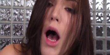 Squirting loving Holly Michaels solo fun