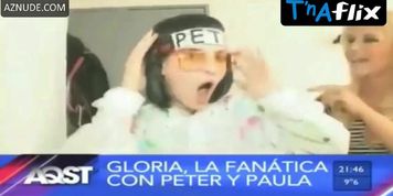 Nazarena Velez Lesbian Scene  in Antes Que Sea Tarde