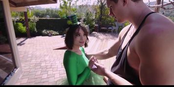 Adorable little green leprechaun Liv Wild plays with huge guy Michael Swayze and granted him a pleasurable reward other than pot (Liv Wilder, Nick Knight, autumn dunham, brynn woods, harry rivera, kate zoha, simon says)