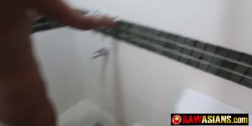 Skilled babe blowing long fat schlong