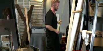 Muscly stud jerks his rod