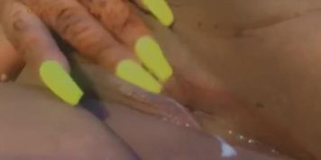Beautiful BBW Bae gets creamy on camera 