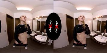 Rroom solo (Jenny Wild)