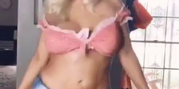 TIK TOK STAR JOINS ONLYFANS