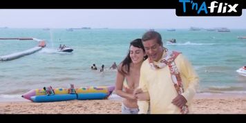 Mandana Karimi Sexy Scene  in Kya Kool Hain Hum 3