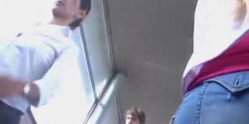 2-in-one hawt upskirt video