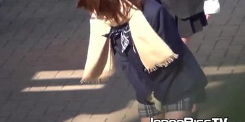 JAPAN PISS TV - Japanese babe and her friend piss together out in public