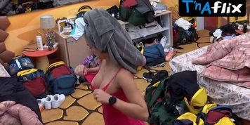 Larissa Santos Bikini Scene  in Big Brother Brasil 2023
