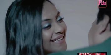 stylish biwi ko sasur ne bistar pe santust kiya
