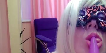 Good blowjob of blonde babe.
