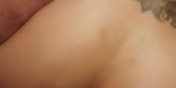 she let him squeeze his fat dick in her tight asshole