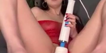 CatandtheBat - Hitachi Wet Orgasm