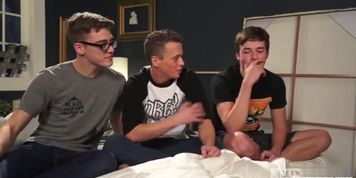 Brunette twink threesome with cumshot