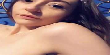 Hot Slut&rsquo;s Premium Snapchat Nudes and Videos Leak Outdoor Nudity, Teasing, and Masturbation