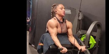 Muscle Selfie