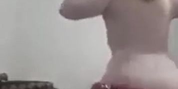Arab big ass dancing