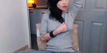 Japanese Wet Woman Orgasm On Cam Show