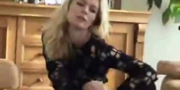 Sexy tight blonde posing her pussy for you