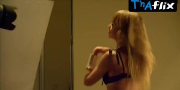 Alla Mikheeva Sexy Scene  in Chuzhoy Rayon