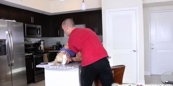 Hot fuck doll Hope Harper takes a giant dick (Alexandra Cat)