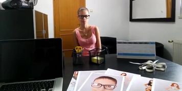 Young model agrees to have sex with the agent