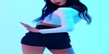 Lisa Blackpink (Doris Ivy)