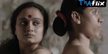 Chhaya Kadam Breasts Scene  in Nude: Chitraa
