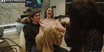 Paris Rain-Nip slip twitch