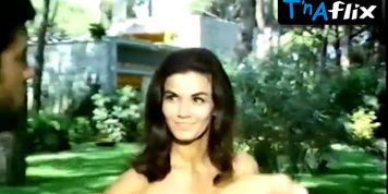 Florinda Bolkan Bikini Scene  in Una Ragazza Piuttosto Complicata
