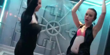 Hot Euro Babes Show Dance Moves