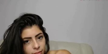 Sexy webcam teen sucks dildo like pro