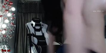 Sexy Asian camgirl with big boobs