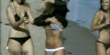 Carmen Electra bikini video on the beach