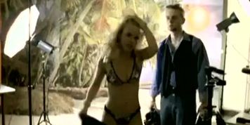 Karoline Schuch Breasts Scene  in Seventeen - Madchen Sind Die Besseren Jungs