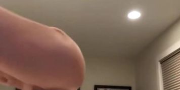 HORNY AND WET MILF SQUIRT (ONLYFANS)