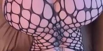 YinyLeon - Black Fishnets
