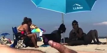 Priceless reaction of women to a guy cumming with no hands