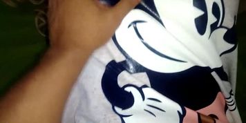 MI PADRASTRO SE APROVECHA DE MI CUANDO ESTOY SOLA