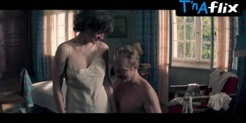 Magdalena Boczarska Breasts,  Butt Scene  in The Art Of Loving: Story Of Michalina Wislocka (Full Frontal)